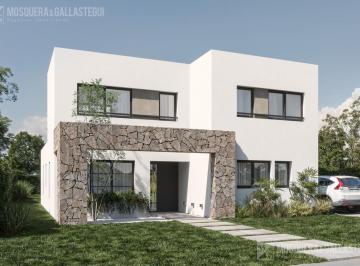 Casa · 154m² · 5 Ambientes · Casa en Venta en San Pablo