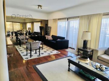 Departamento · 189m² · 4 Ambientes · 2 Cocheras · Departamento en Recoleta