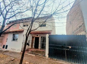 Casa de 4 ambientes, Neuquén · Duplex 4 Dorm.