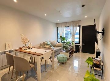 Departamento · 90m² · 3 Ambientes · En Venta Duplex 3 Ambientes con Patio y Cochera