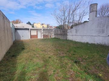 PH · 418m² · 3 Ambientes · Casa en Lote Propio con Gran Potencial - Apto Financiamiento