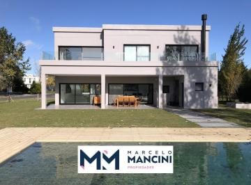 Casa · 225m² · 5 Ambientes · 1 Cochera · Venta Casa en San Eliseo Golf Country Club 5 Ambientes