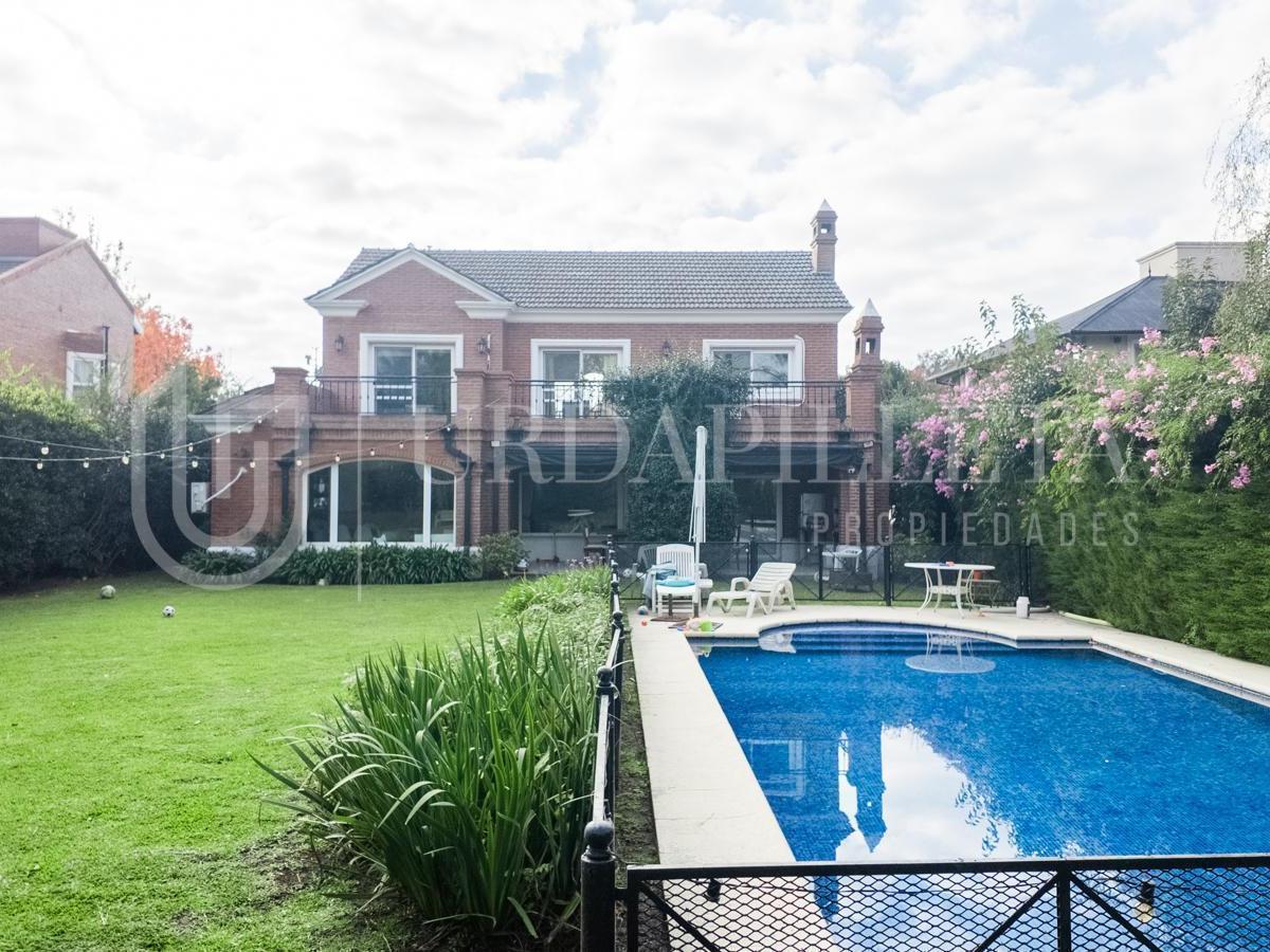 Casa en Venta en Pueyrredon Club de Campo