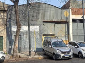 Bodega-Galpón · 200m² · Galpón Venta en Barracas