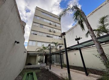 Departamento · 44m² · 2 Ambientes · 1 Cochera · 51 Entre 17 y 18