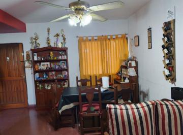 Casa · 83m² · 4 Ambientes · 1 Cochera · Casa Apto Credito