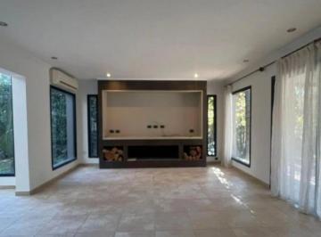 Casa · 280m² · 4 Ambientes · 4 Cocheras · Casa en Venta en Barrio La Peregrina, Pilar, Gba Norte - 4 Ambientes