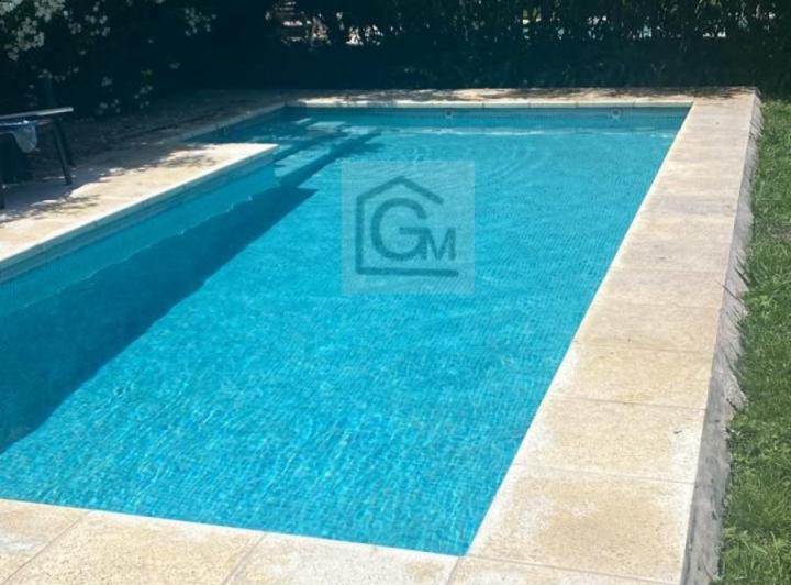 Casa · 161m² · 5 Ambientes · 2 Cocheras