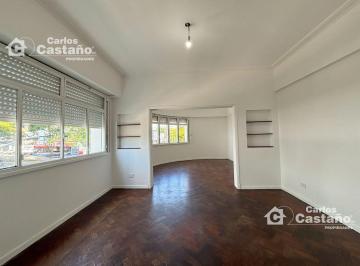 Departamento · 121m² · 3 Ambientes · Amplio Depto. 3 Amb. con Dep. de Servicio en 1º Piso por Escalera