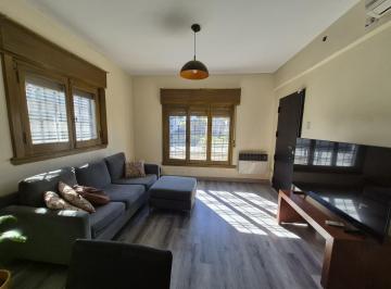 Casa · 133m² · 3 Ambientes · 1 Cochera · Venta Casa de 3 Ambientes en Berazategui