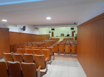 Local comercial · 430m² · Local en Gregorio de Laferrere