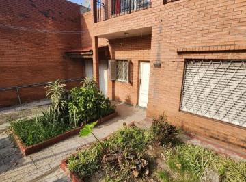 Departamento · 60m² · 3 Ambientes · Depto en Planta Alta Lavarellos Al 1200 Sarandi