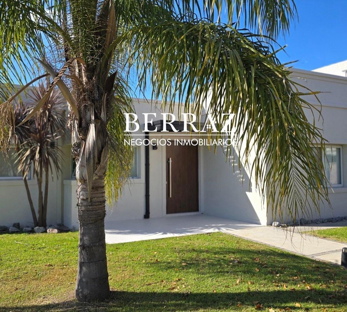 Casa Venta 3 Dormitorios Barrio Santa Guadalupe Lote de 658 m2 Pilar del Este