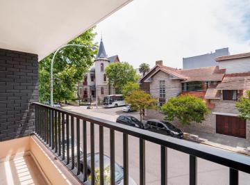 Casa · 190m² · 4 Ambientes · 1 Cochera · Venta Duplex 4 Ambientes Totalmente Reciclado Zona Paseo Aldrey