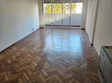 Departamento de 4 ambientes, San Isidro · Excelente Departamento