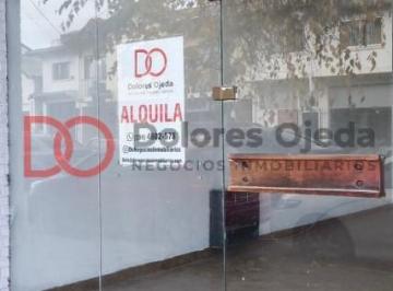 Local comercial · 42m² · 2 Cocheras · Local en Alquiler