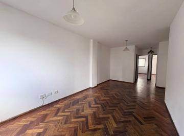Departamento · 55m² · 3 Ambientes · Departamento en Alquiler - Dos Dorm. - Pellegrini 1300 - Centro