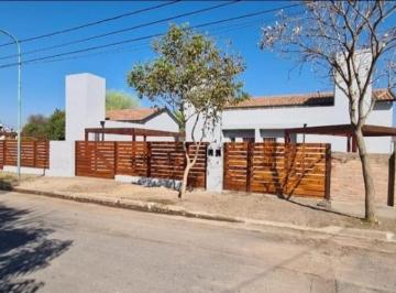 Casa de 2 ambientes, Córdoba · Dúplex en Venta en Saldán – 97 m² – 2 Dorm. – Dueño Directo – Apto Crédito