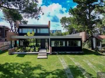Casa de 5 ambientes, Cariló · Casa Diacono Estreno 2026 - 4 Suites - 300 m del Mar - Diseño Tropical