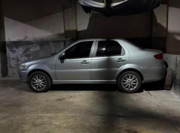 Garage · 10m² · Excelente Cochera a 1 Cuadra de Av Maipú. Cubierta.