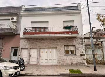 Casa · 314m² · Cuatro Unidades en Block