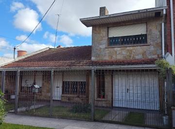 Imagen1 · Chalet 5 Amb con Cochera Doble y Patio. San Carlos