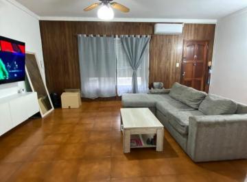 Casa · 78m² · 4 Ambientes · Venta - Casa PH 4 Ambientes con Patio Al Frente - Caseros Norte - Apto Credito