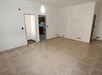 Casa · 142m² · 4 Ambientes · Venta de Casa Multifamiliar - Villa Luzuriaga
