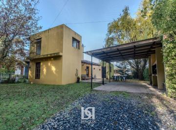 Casa · 170m² · 3 Ambientes · 2 Cocheras · Casa de 3 Ambientes en Lote Propio en La Caleta