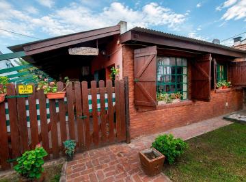 Casa · 80m² · 3 Ambientes · 2 Cocheras · Casa en Venta 3 Ambientes en Longchaps