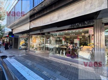 Local comercial · 125m² · 3 Ambientes · Alquiler – Local Comercial con Gran Vidriera y Depósito en Centro