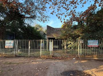 Casa de 3 ambientes, Almirante Brown · Chalet en Excelente Ubicación a 2 Cdras. de La Plaza Brown