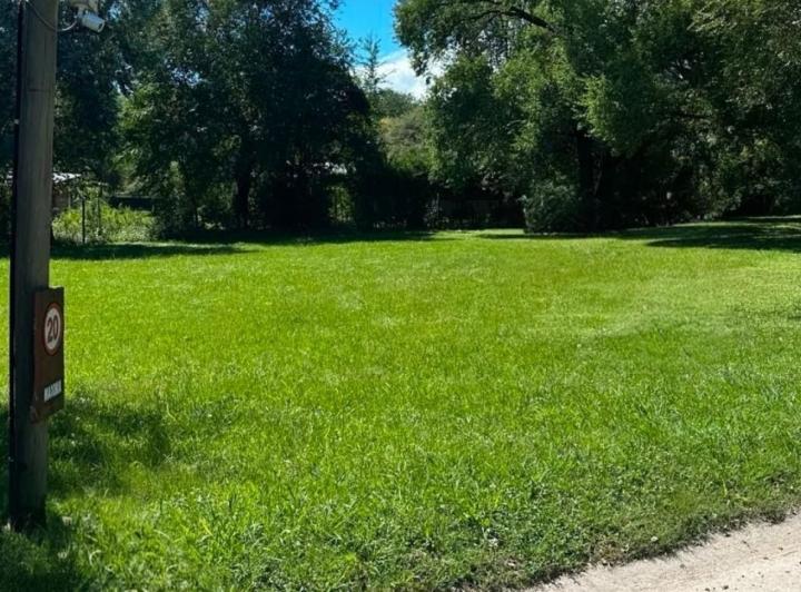 Terreno · 1180m²