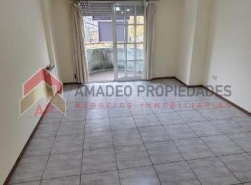 Departamento · 43m² · 1 Ambiente · 1 Cochera · Impecable Semipiso 2 Amb en 2° Piso con Balcon Al Frente y Cochera en Ubicacion Privilegiada: Vieyte
