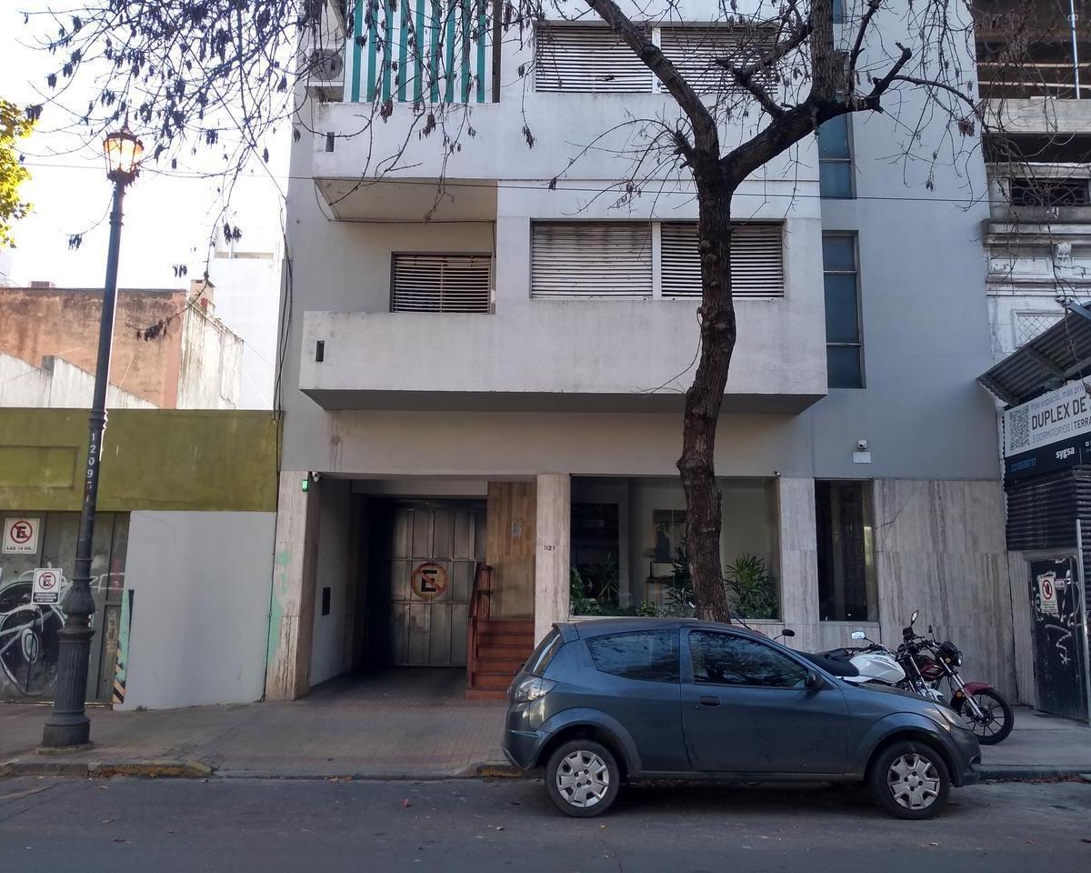 10 e/ 55 y 56 n 1128 Piso 2