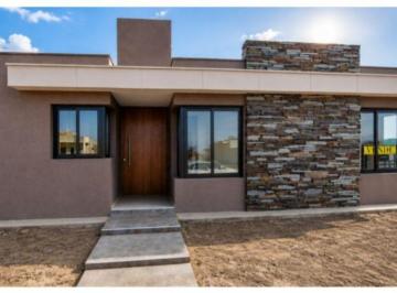 Casa de 6 ambientes, General Gutiérrez · Atractiva Casa (A Estrenar) en El B° Privado Lomas del Torreón (Entre Luzuriaga Gutiérrez, Maipú)