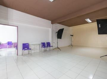 Local comercial · 122m² · Venta Local / Estudio Grandes Dimensiones