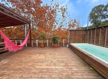 Casa · 245m² · 7 Ambientes · Casa en Venta de 4 Dorm., con 2 Terrazas - Bajo de San Isidro