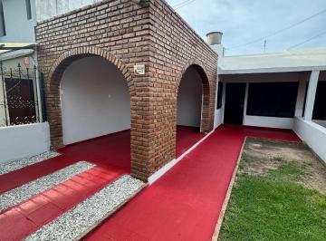 Casa · 76m² · 4 Ambientes · 1 Cochera · Duplex en Venta 2 Dorm. Barrio Parque Capital