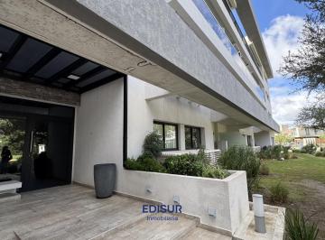 Departamento · 93m² · 4 Ambientes · 1 Cochera · Departamento en Casonas San Benito, Manantiales I