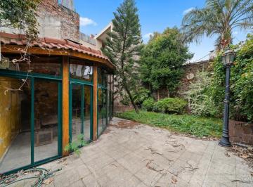 Departamento · 230m² · 6 Ambientes · Departamento en Venta de 4 Dorm. y Jardín Propio en San Telmo.
