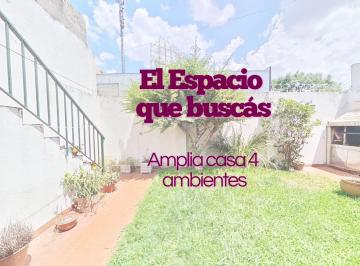 Casa · 139m² · 4 Ambientes · 1 Cochera · Venta Casa 4 Ambientes Villa Real Fondo Parrilla