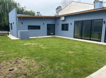 Casa · 200m² · 7 Ambientes · Casa en Venta - 4 Dorm. 2 Baños - Santa Clara del Mar