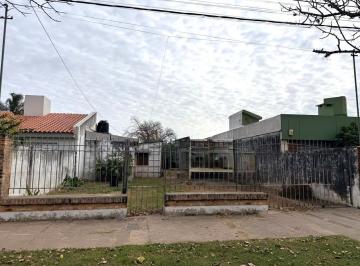 Casa · 58m² · 1 Dormitorio · 1 Cochera · Casa en Barrio Los Nogales
