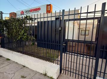 Casa de 4 ambientes, Córdoba · Alquiler – Casa 2 Dorm. – Av Valparaíso