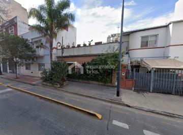 Casa · 187m² · 4 Ambientes · 1 Cochera · Casa Chalet en Venta en Monte Castro, Capital Federal, Buenos Aires