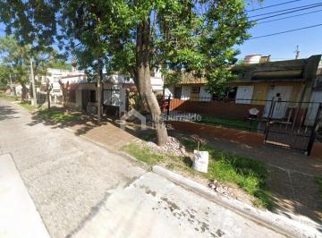 Casa · 70m² · 4 Ambientes · 1 Cochera · Casa en Venta en Villa Ballester, 4 Ambientes, Lote 10x30 San Martin, G. B. a. Zona Norte