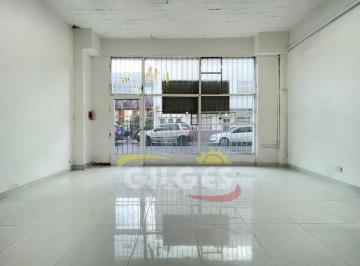 Bodega-Galpón · 36m² · Alquiler Local 36 m² en Ramos Mejia en Muy Buen Estado