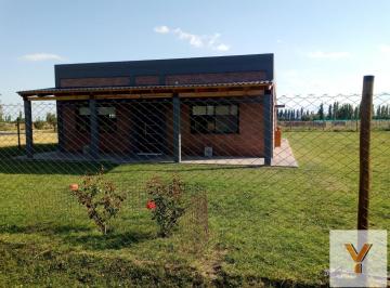 Casa · 121m² · 4 Ambientes · 1 Cochera · Casa en Venta - 3 Dorm. 2 Baños - 1517 m² - Mendoza