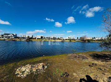 Terreno · 850m² · Terreno en Venta en San Matias, Área 5, Escobar. Lote Al Agua, Barrio con Amenities!